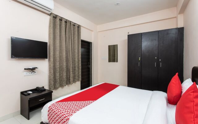 OYO 27654 Hotel Grand Valley