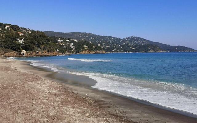 Maison Rayol-Canadel-sur-Mer, 5 pièces, 9 personnes - FR-1-308-142