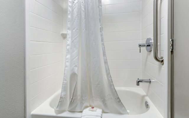 Red Roof Inn Roanoke - Troutville