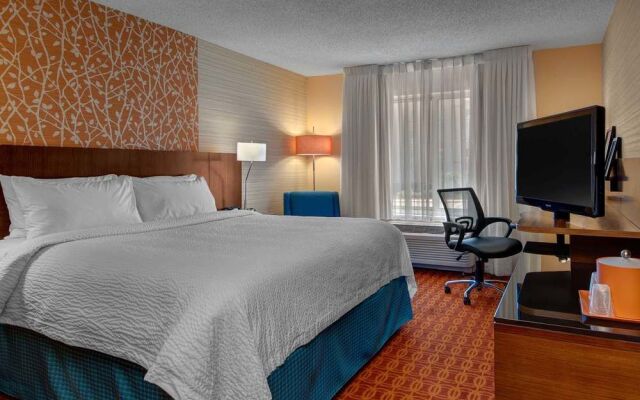 Fairfield Inn & Suites Fort Worth I-30 West near NAS JRB