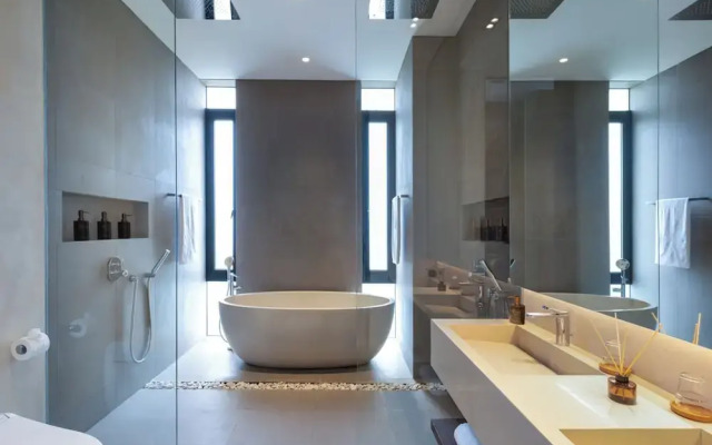 Akashi Residence