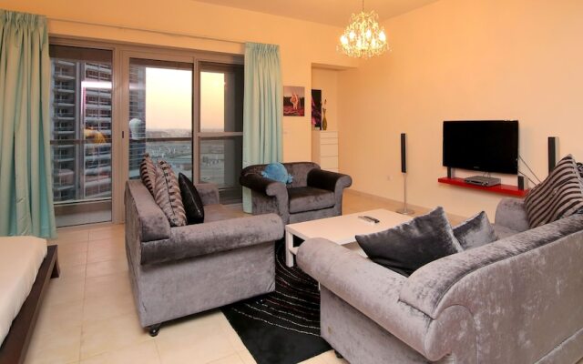 New Arabian Holiday Homes Executive Bay