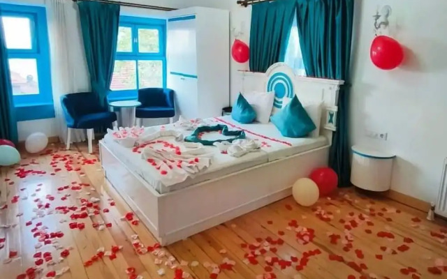 Büyükada Mavi Palas Hotel