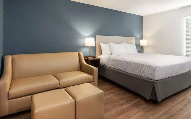 WoodSpring Suites Charlotte - University Research Park