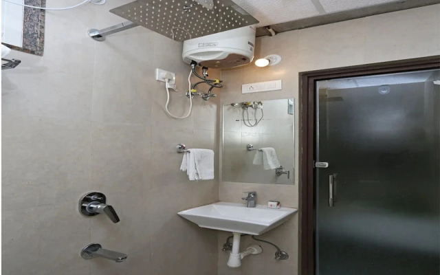 Hotel Mittal By OYO Rooms