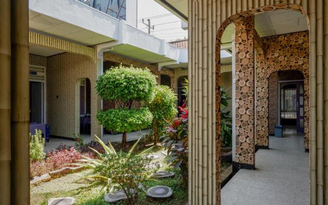 RedDoorz near Stasiun Kebumen