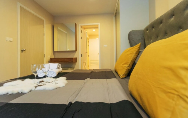 Near BK University Quiet Condo in Rama4 bkb141