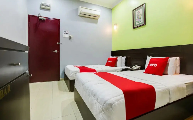 Oyo 89593 Ct Hotel