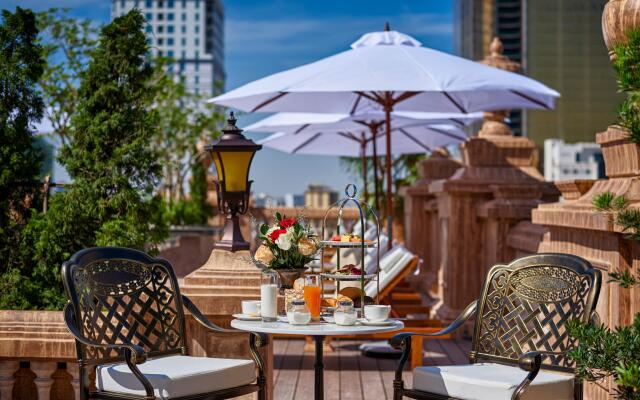 Anik Palace Hotel