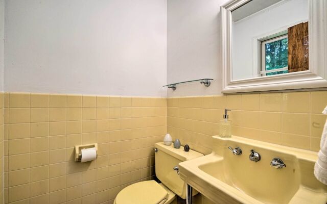 Nostalgic Vermont Escape in Manchester Center