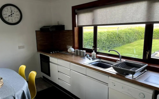 Immaculate 5 Bedroom House Outside Stornoway
