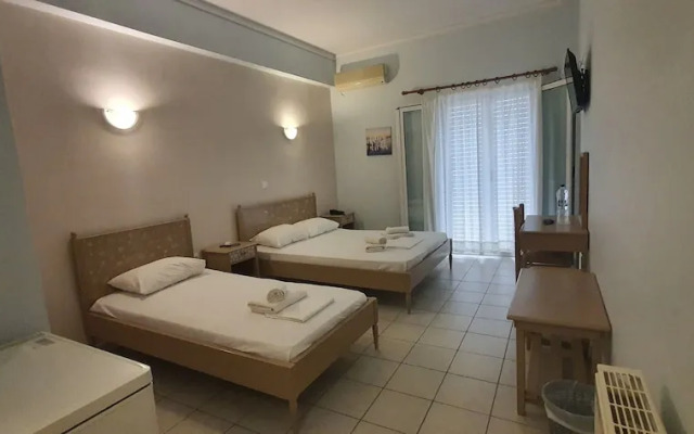 Artemis Hotel