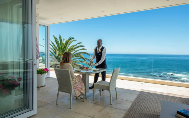 The Clarendon - Bantry Bay