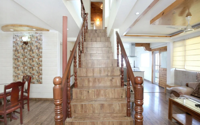 OYO 12185 Home Wayside Villa 3BHK Apartment Kasauli