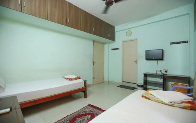 ULO Saicharan Comfort Inn