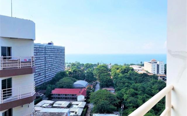 Sea View Apartment Rimhad Condominium Pattaya