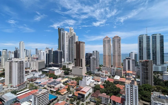 w Elegant 1BR w Bay View in Calle 50