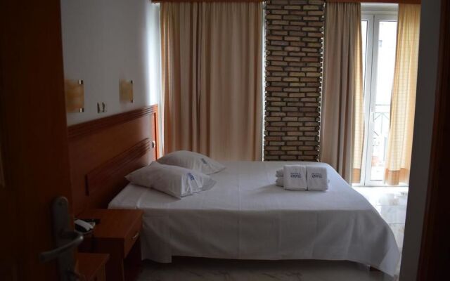 Acropole Hotel