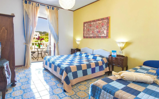 Hotel La Scogliera