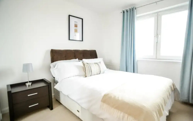 Beach Boulevard Apartment