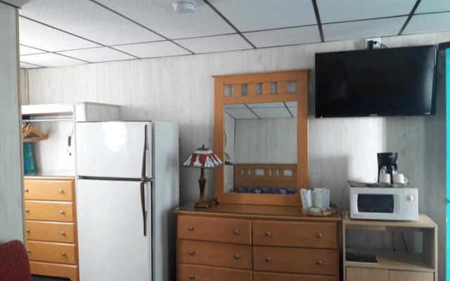 Suitcase Motel & Travel