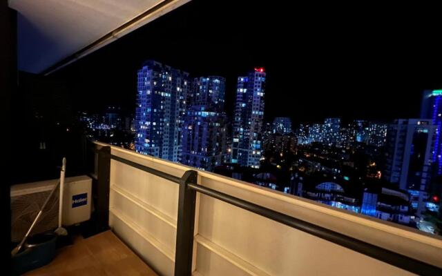 Orbi City Apartament