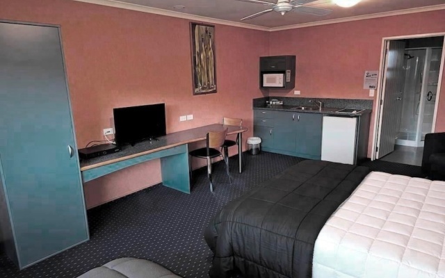 Bay City Motor Lodge – Guest Rooms – Timaru