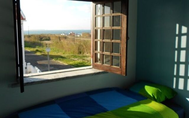 Surfing Inn Peniche - Hostel