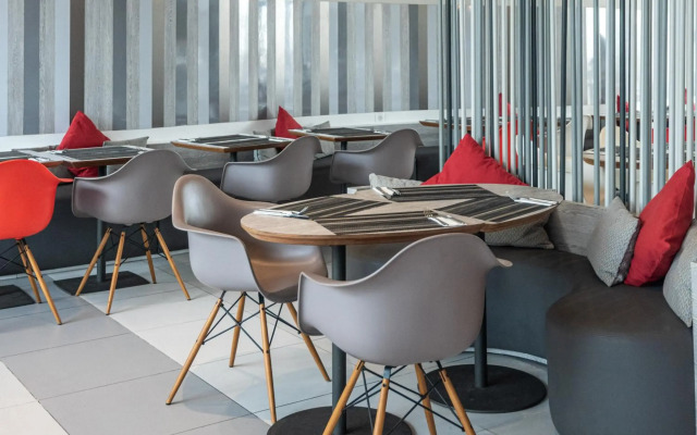 Ibis Casa-voyageurs