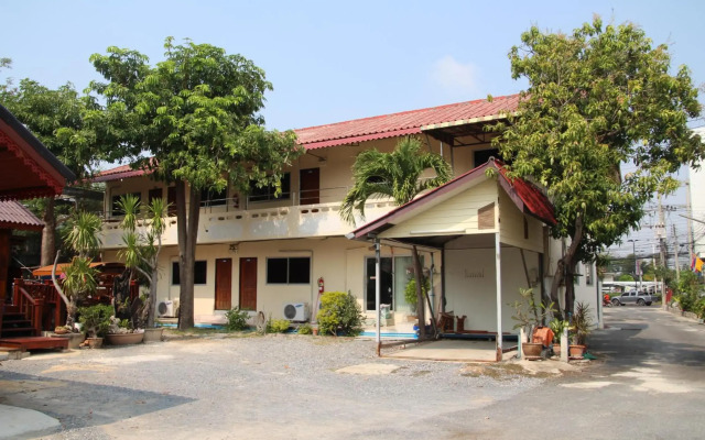 Ratchaphruek Resort