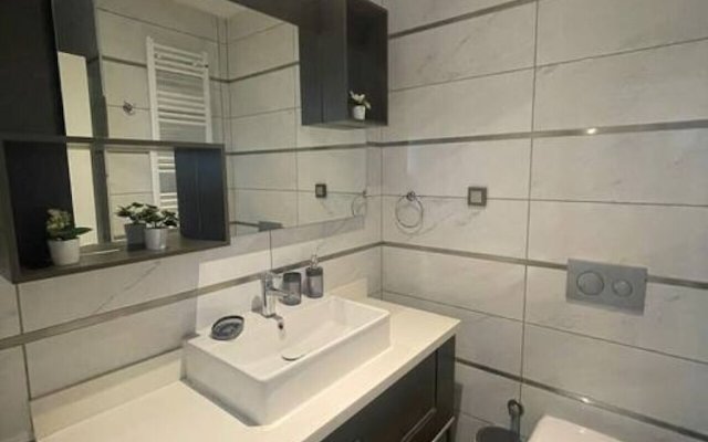 Special1 1 Apartment in Batisehir Near Mail of IST