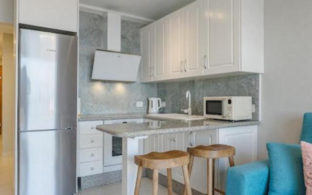 Cosy Seaview Apartment