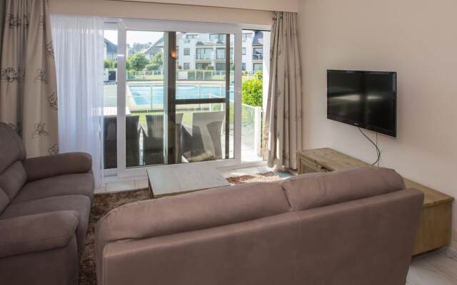 Golf Azur Frejus With Swimming Pool