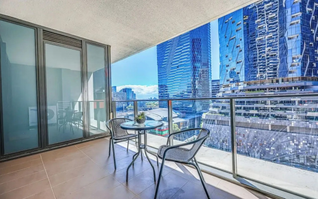 StayAU Leisure 2BR Modern CBD Apt