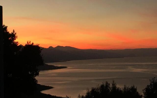 DAMMUSO private villa with infinity pool & seaview