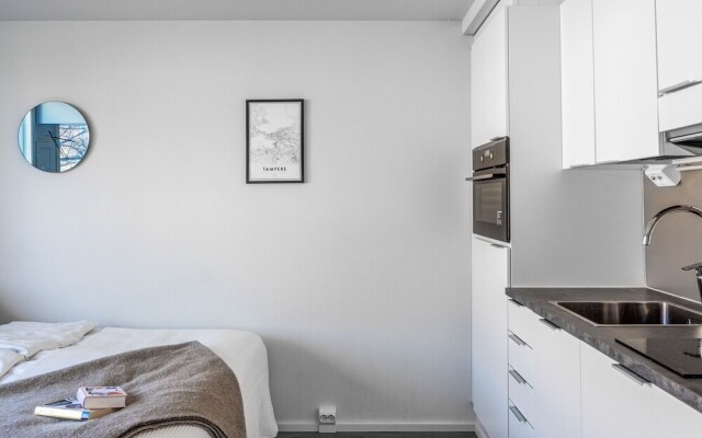 Modern Downtown Studio - "Pikku Ronka" - Hosted by 2ndhomes