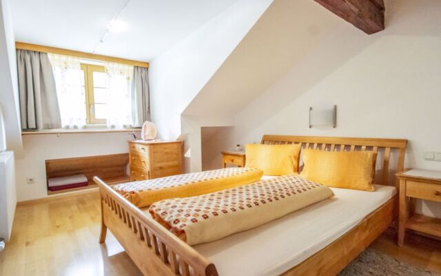 Beim Holzschnitzer 34296