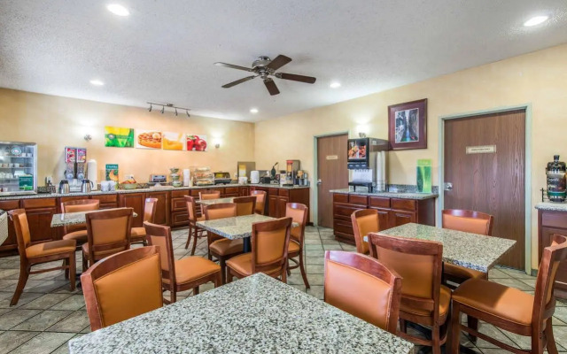 Quality Inn Denver Westminster