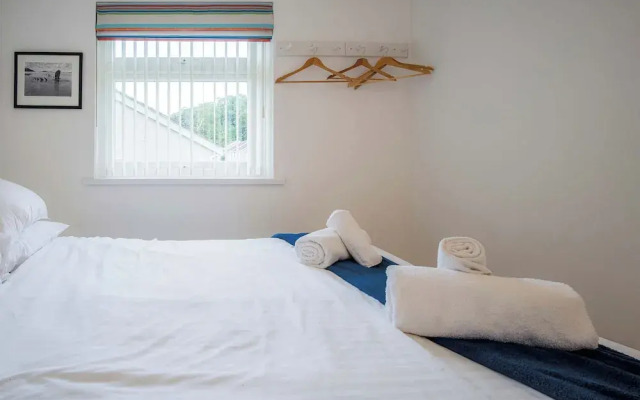 Bayview 61 - 2 Bedroom - Bayview Oxwich