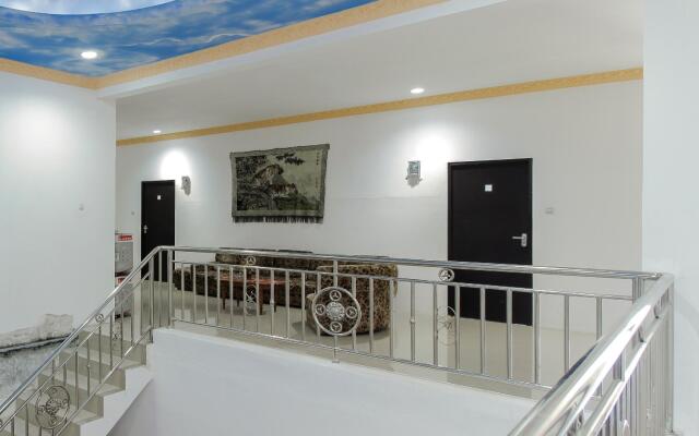 RedDoorz near Sam Ratulangi Airport