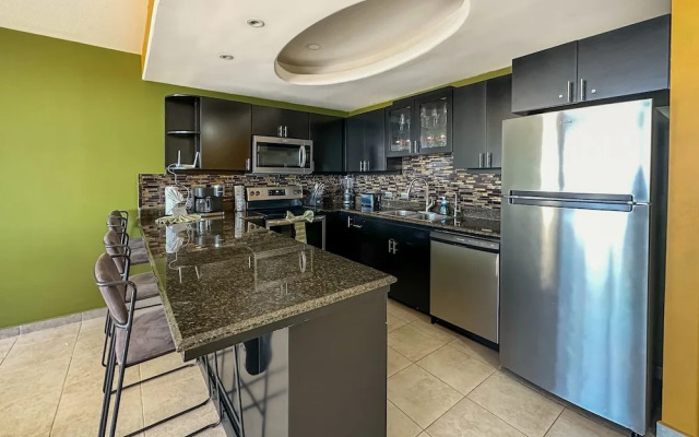 Upscale Ocean View Condo Close to it all Great