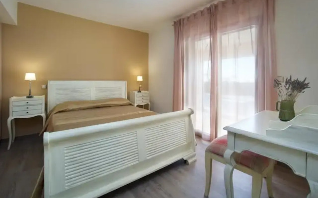 Vryonis Villa