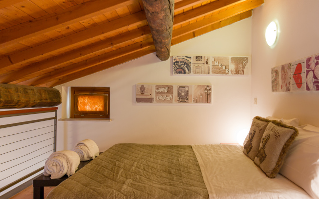 Giardino Giusti House & Court