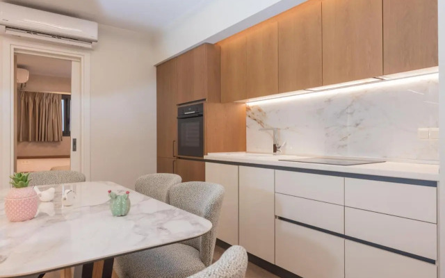 Adell Miramare Golden Loft