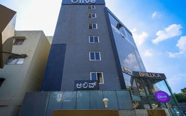 Olive Zip Richmond Circle by Embassy Group