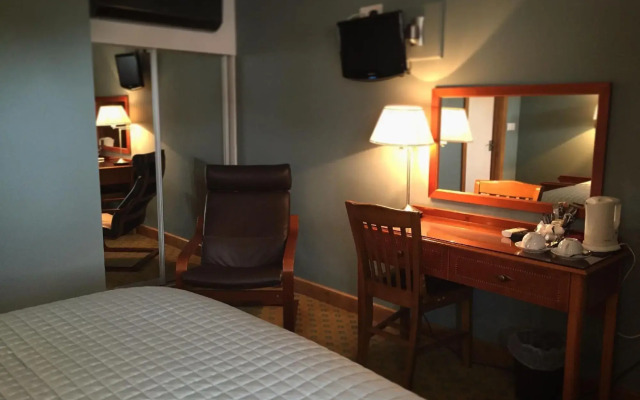 The Corners Inn