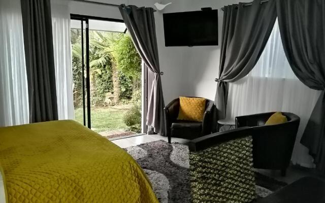 Roxy's Rest Guest House