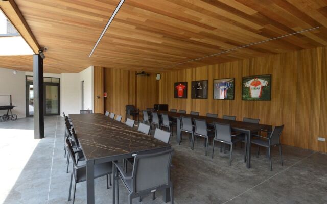 Upscale Mansion In Kluisbergen With Sauna And Terrace