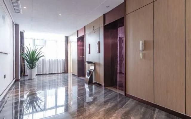 Vienna 3 Best Hotel (Yangxin High-Speed Railway Station Guanggu Square) – Hotel Rooms – Huangshi