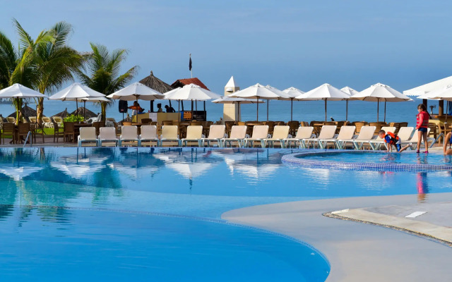 Tesoro Ixtapa Beach Resort